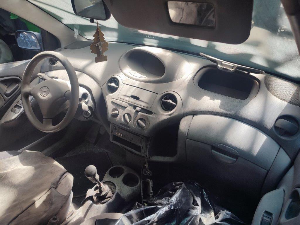 Toyota YARIS 2000    EN DESARME